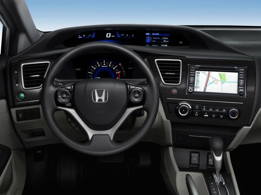  Honda Civic CNG Sedan 2013 года  (US) (фото 2 из 4)